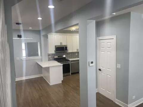 Entry Way - 616 E 90th St, Chicago, IL 60619 photo 2 of 3