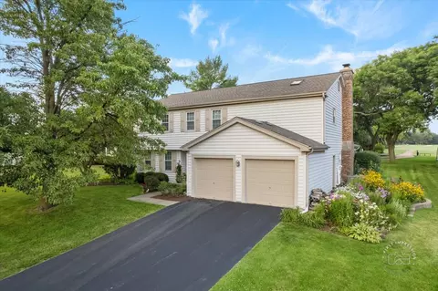 1432 Calcutta Ln, Naperville, IL 60563