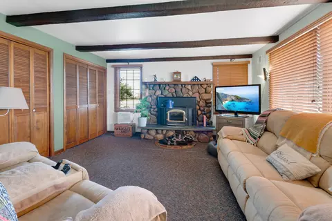 Living - 1007 W Corning Rd, Beecher, IL 60401 photo 5 of 5