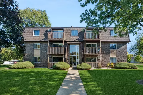 19300 Wolf Rd #2, Mokena, IL 60448