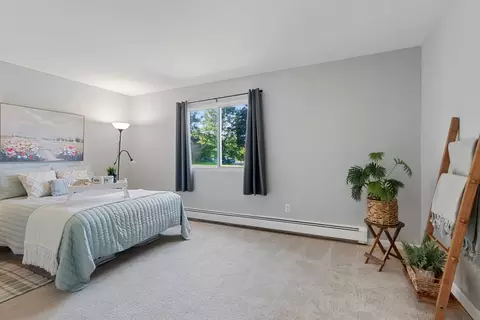 Bedroom - 19300 Wolf Rd #2, Mokena, IL 60448 photo 2 of 3