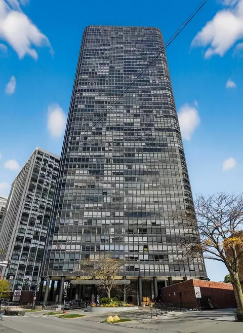 5415 N Sheridan Rd #3403, Chicago, IL 60640