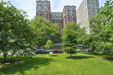 5000 N Marine Dr #7D, Chicago, IL 60640