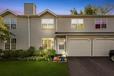 2033 Westview Ln, Round Lake Beach, IL 60073