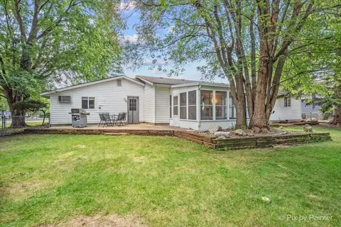 Exterior - 3500 Biscayne Rd, Mchenry, IL 60050 photo 5 of 8
