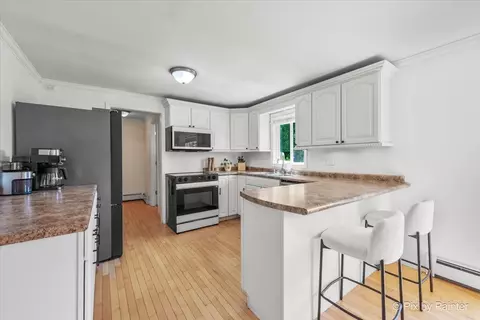 Kitchen - 3500 Biscayne Rd, Mchenry, IL 60050 photo 1 of 4