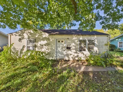 527 Sehring St, Joliet, IL 60436