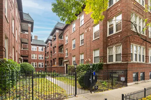 958 W Cuyler Ave #2N, Chicago, IL 60613