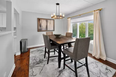Dining - 555 S River Rd #301, Des Plaines, IL 60016 photo 2 of 2