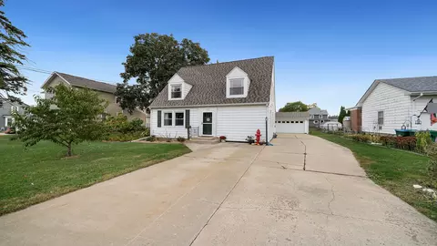 505 E King St, Polo, IL 61064