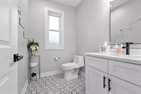 Bath - 7727 S Roberts Rd, Bridgeview, IL 60455 photo 1 of 5