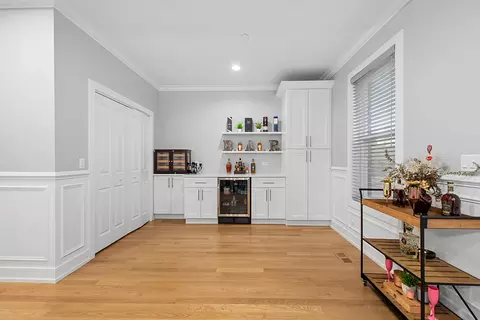Entry Way - 7727 S Roberts Rd, Bridgeview, IL 60455 photo 1 of 5