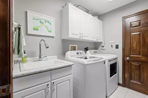 Undisclosed, Naperville, IL 60565 photo 20