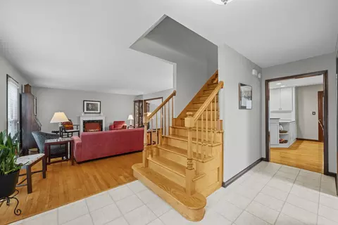 Undisclosed, Naperville, IL 60565 photo 19