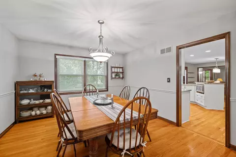 Undisclosed, Naperville, IL 60565 photo 4