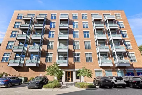 949 W Madison St #406, Chicago, IL 60607