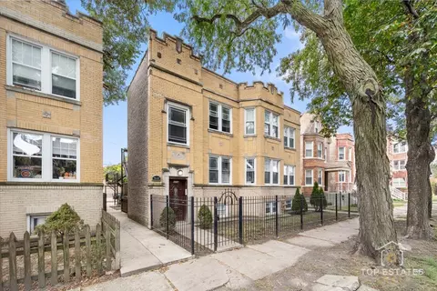 3234 N Hamlin Ave #1R, Chicago, IL 60618
