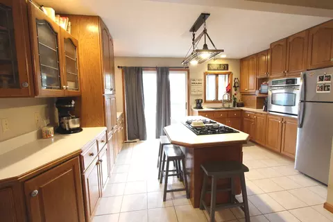 104 S Parkside Rd, Normal, IL 61761 photo 3