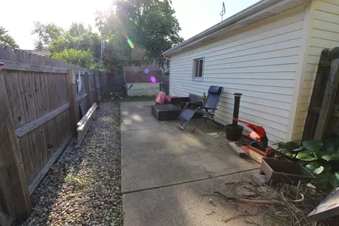 104 S Parkside Rd, Normal, IL 61761 photo 5