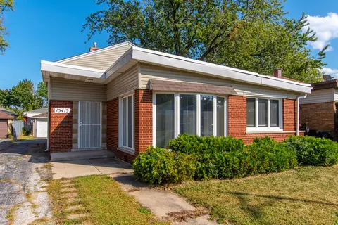 15413 Dobson Ave, Dolton, IL 60419