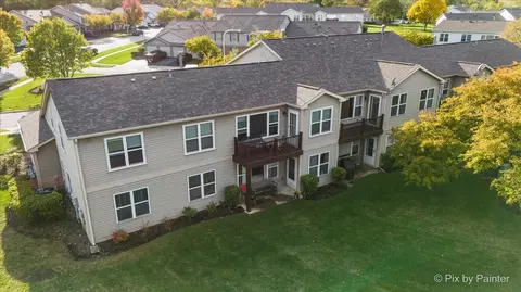 View/Area - 1023 Berkshire Ct #C, Elgin, IL 60120 photo 4 of 16