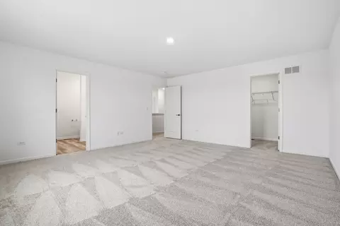 Bedroom - 342 Danforth Dr, Oswego, IL 60543 photo 2 of 5