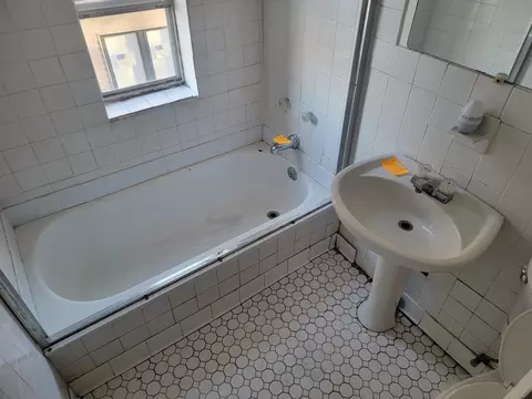 Bath - Undisclosed, Chicago, IL 60628 photo 1 of 1