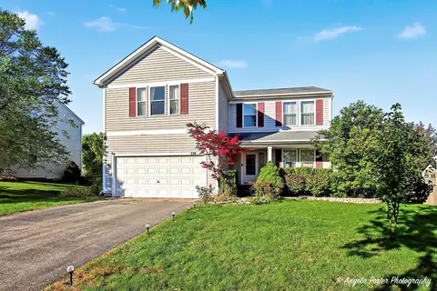 336 Hawthorn Ln, Antioch, IL 60002