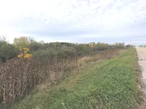 17320 W Il Route 173, Wadsworth, IL 60083