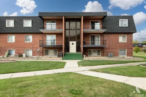3012 171st St #2E, Hazel Crest, IL 60429