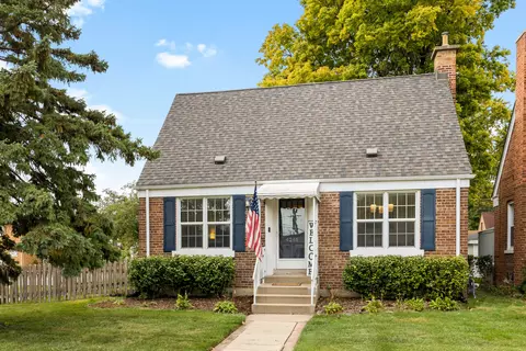 4246 Forest Ave, Brookfield, IL 60513