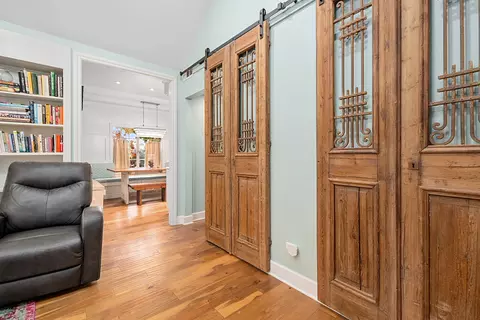 Entry Way - 701 E 7th St, Lockport, IL 60441 photo 1 of 1