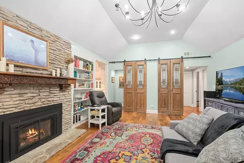 Living - 701 E 7th St, Lockport, IL 60441 photo 3 of 3