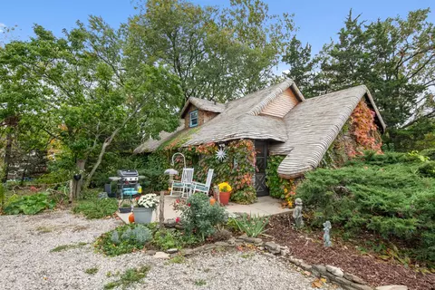 Exterior - 701 E 7th St, Lockport, IL 60441 photo 1 of 11
