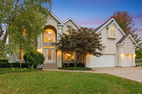 220 Santos Ave, Minooka, IL 60447