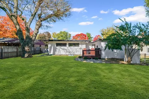 Exterior - 731 Dale St, Normal, IL 61761 photo 4 of 6