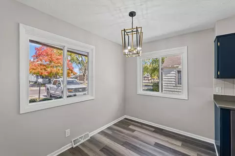 Dining - 731 Dale St, Normal, IL 61761 photo 1 of 1