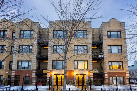 2704 W Cortland St #3, Chicago, IL 60647