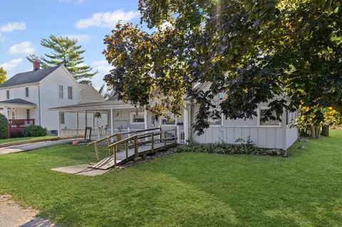 Exterior - 133 W William St, Bement, IL 61813 photo 3 of 7