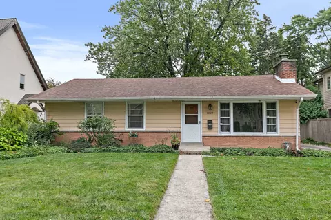1027 Central Ave, Deerfield, IL 60015