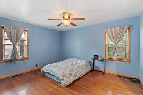 Bedroom - 1027 Central Ave, Deerfield, IL 60015 photo 3 of 3