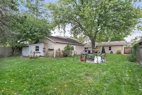 Exterior - 1027 Central Ave, Deerfield, IL 60015 photo 6 of 8