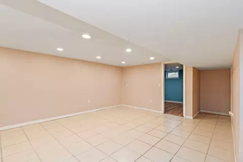 Living - 1027 Central Ave, Deerfield, IL 60015 photo 3 of 3