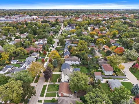 View/Area - 1027 Central Ave, Deerfield, IL 60015 photo 10 of 14