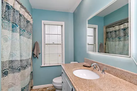 Bath - 1027 Central Ave, Deerfield, IL 60015 photo 1 of 2