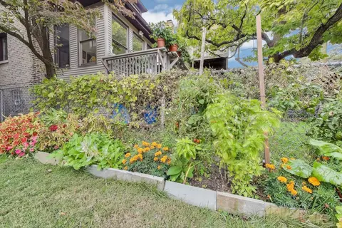 Exterior - 5247 N Wayne Ave, Chicago, IL 60640 photo 19 of 19