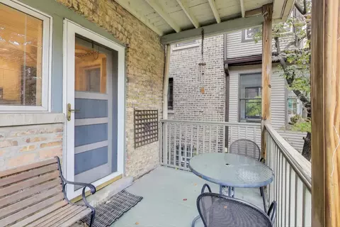 Exterior - 5247 N Wayne Ave, Chicago, IL 60640 photo 7 of 19