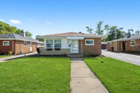 16333 Winchester Ave, Markham, IL 60428