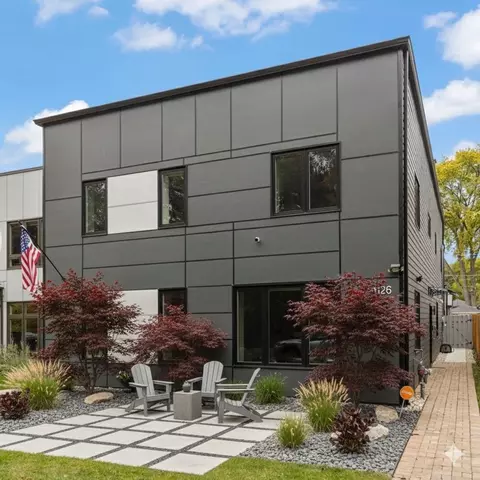 Exterior - 1126 Pitner Ave, Evanston, IL 60202 photo 2 of 6