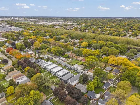 View/Area - 1126 Pitner Ave, Evanston, IL 60202 photo 4 of 6